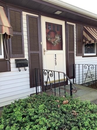 129 Seabury St, New Bedford MA 02745-5149 exterior