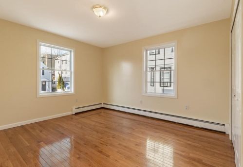 16A-16B Sigourney St, Worcester MA exterior