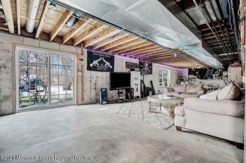 22 Chiswick Ct, Jackson Twp NJ 08527-1257 exterior