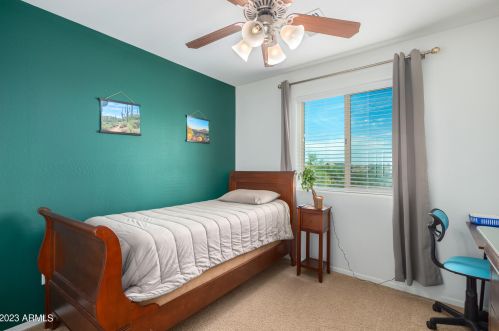 1735 Desperado Way, Phoenix AZ  85085-6329 exterior