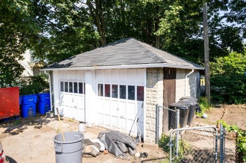 73 Tremont St, Taunton MA 02780-3083 exterior