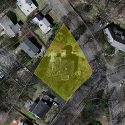 27 Stony Brae Rd, Newton MA 02461-1728 aerial view