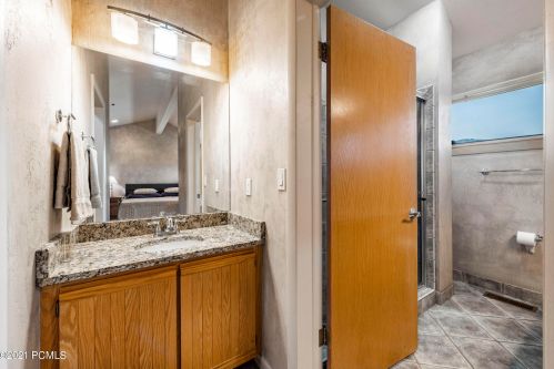 2161 Fenchurch Dr, Park City UT 84060-7822 exterior