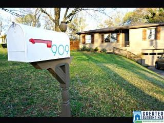 909 Hillview Dr, Birmingham AL  35235-1347 exterior