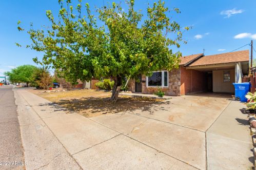 6329 43 Ave, Phoenix AZ 85029-3944 exterior