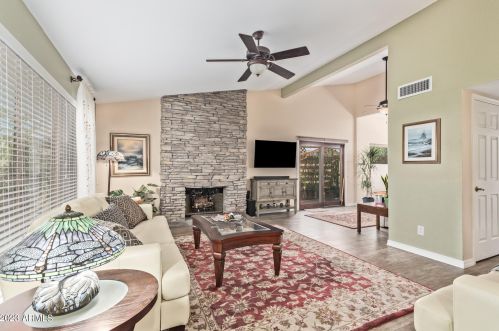 13639 42 Pl, Phoenix AZ 85032-2231 exterior