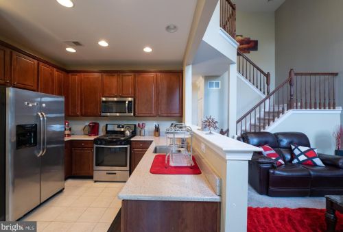 341 Chancellor Dr, West Deptford NJ  08096-5170 exterior