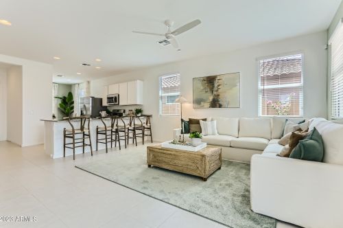 2342 Bowker St, Phoenix AZ 85041-3482 exterior