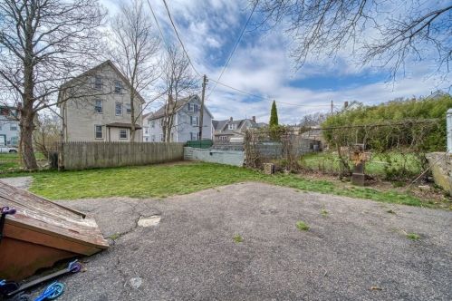 61 Chancery St, New Bedford MA 02740-3567 exterior