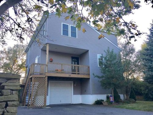 285 Carey St, Fall River, MA 02725-1625