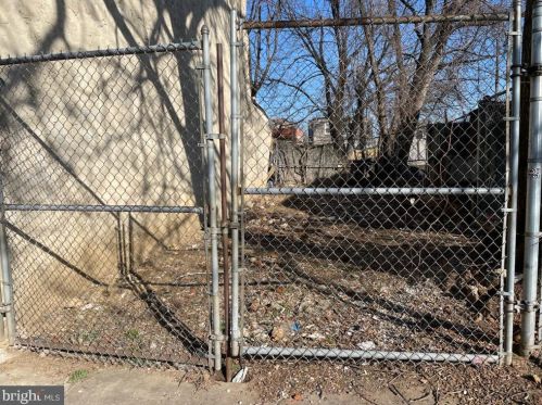 2305 5th St, Philadelphia, PA 19148-3948