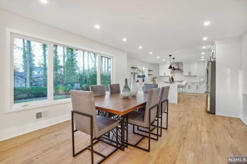 135 Knickerbocker Rd, Cresskill NJ  07626-2439 exterior