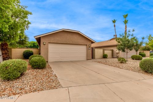 12862 50th Way, Phoenix, AZ 85044-4133