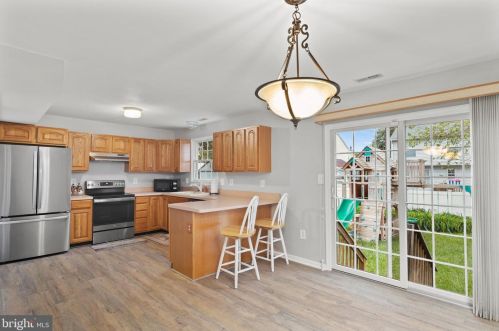 1176 Bayview Ave, Shady Side MD 20764-9523 exterior