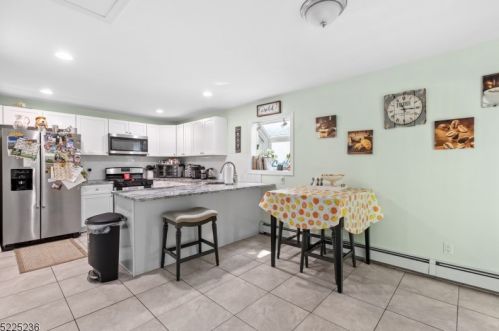 240 Skyline Lake Dr, Skyline Lakes NJ  07456-1959 exterior