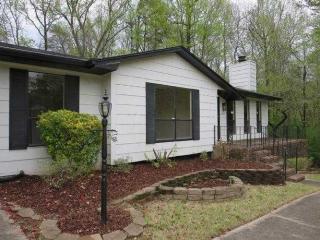 1216 Sweetwater Cir, Birmingham, AL 35235-1818