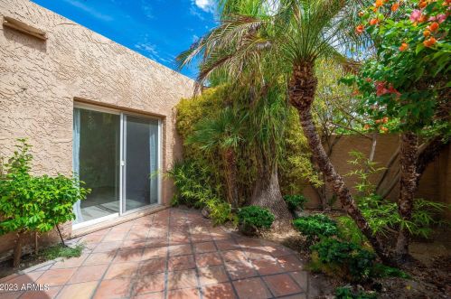 1173 Beryl Ave, Phoenix AZ 85021-2480 exterior