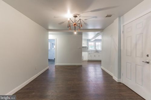 720 Carter Ave, West Deptford NJ  08096-1468 exterior