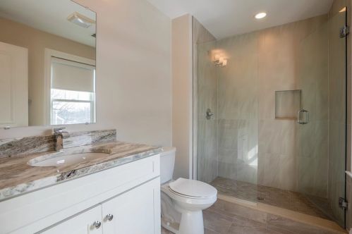 319 Hillcrest Rd, Needham MA 02492-4028 exterior