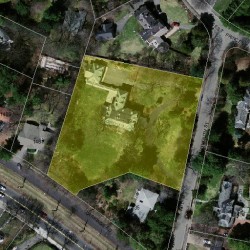 19 Dartmouth St, Newton MA  02465-2601 aerial view