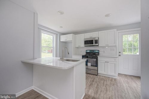 202 7th St, West Deptford NJ  08086-3125 exterior