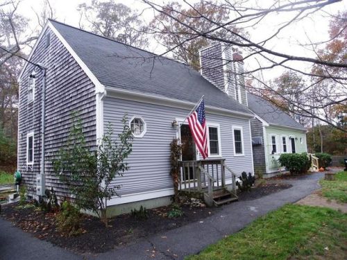 635 State Rd, Plymouth, MA 02360-5197