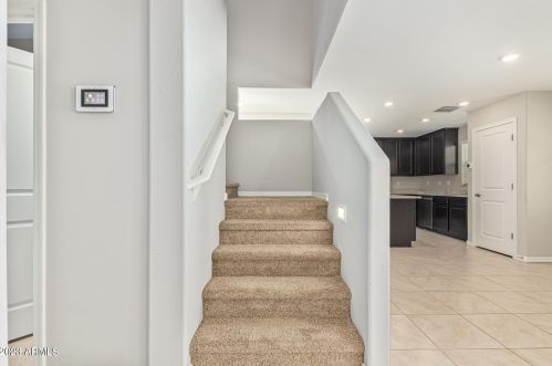 3924 79th Ln, Phoenix AZ  85043 exterior