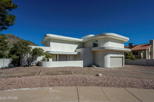 2116 Christy Dr, Phoenix, AZ 85028-3125