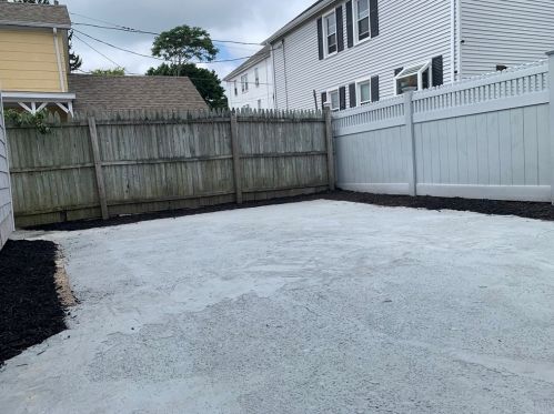 301 Maxfield St, New Bedford MA 02740-4328 exterior