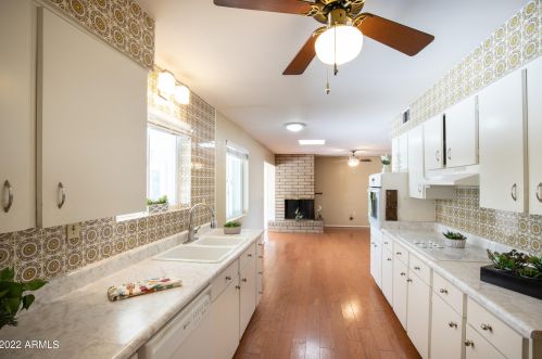 3122 Cholla St, Phoenix AZ 85029-3142 exterior