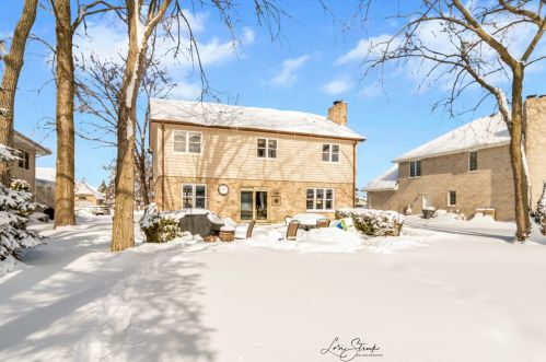 14 Meagan Ln, Lemont IL 60439-4496 exterior