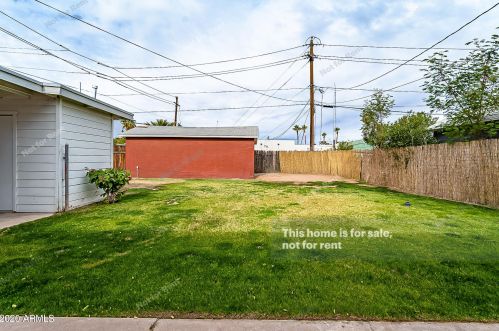 1502 Edgemont Ave, Phoenix AZ 85035-1916 exterior