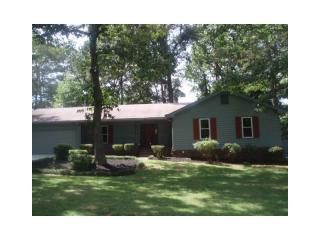 2597 Stone Dr, Lilburn, GA 30047-5721