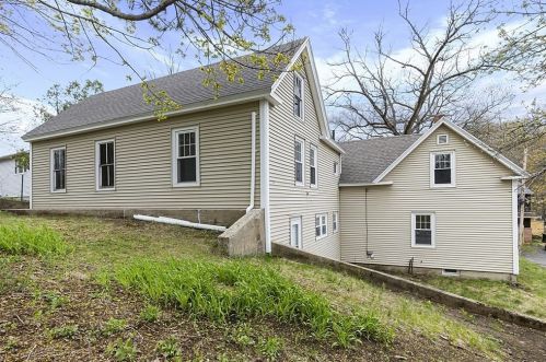 132 Grove St, Royalston MA  01331-2619 exterior