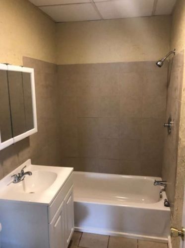 26 Hooper St, Worcester MA 01605-2748 exterior