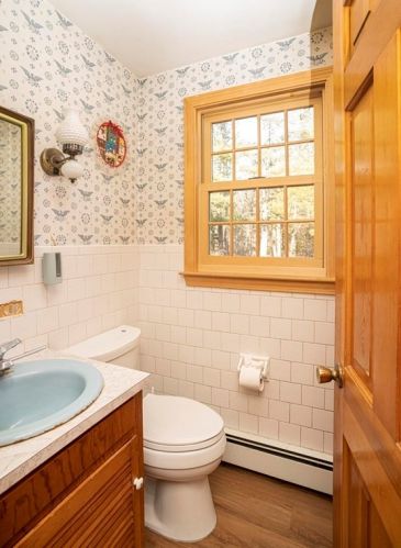 83 Country Way, Taunton MA 02780-1201 exterior