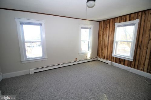 41 Paxson Ave, Trenton NJ 08690-1912 exterior