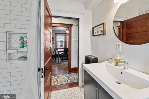 23 Watkins Ave, West Deptford NJ  08096-1235 exterior