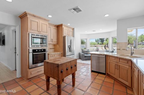 4637 Cholla St, Phoenix AZ 85029-3800 exterior