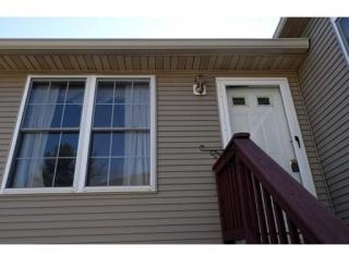 29 Castle Hill Rd, Agawam MA  01001-2460 exterior