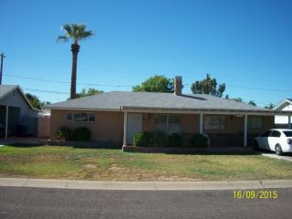 4901 Amelia Ave, Phoenix AZ  85018-5559 exterior