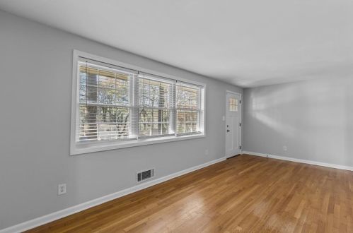 2304 Capehart Cir, Atlanta GA  30345-1608 exterior