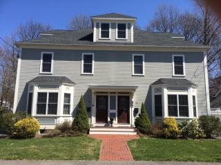 70 Marshall St, Needham MA  02492-1940 exterior