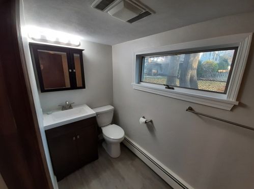 24 Emerald Rd, Nahant MA 01908-1358 exterior