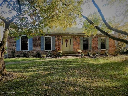 1304 Holsworth Ln, Louisville KY  40222-6618 exterior