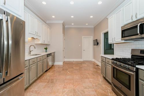 6940 34 St, Forest View IL 60402-3303 exterior