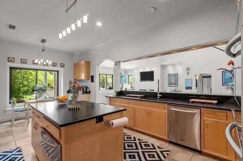 2455 Halloran St, Fort Worth TX 76107-6631 exterior