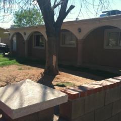 708 29th St, Phoenix, AZ 85008-6104