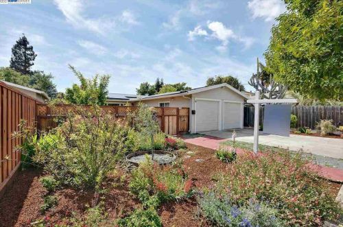 1455 San Jose St, San Leandro CA  94577-5130 exterior