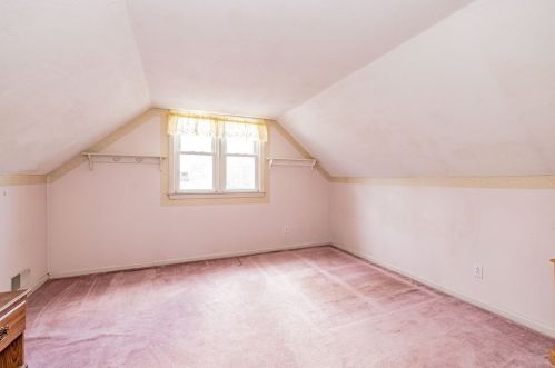 163 Florida Dr, Agawam MA 01001-3516 exterior